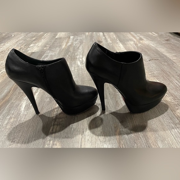 Le château heeled boots. Size 6 - Picture 1 of 8